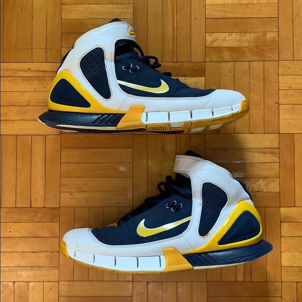 KOBE NIKE ZOOM HUARACHE 2K5